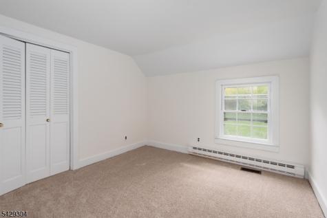 208 Mountain Road East Amwell NJ 08551