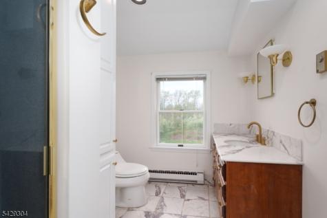 208 Mountain Road East Amwell NJ 08551