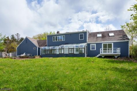 208 Mountain Road East Amwell NJ 08551