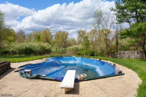 208 Mountain Road East Amwell NJ 08551