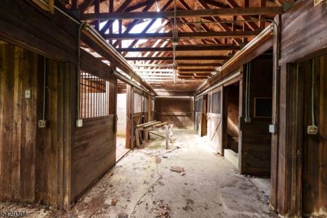 208 Mountain Road East Amwell NJ 08551