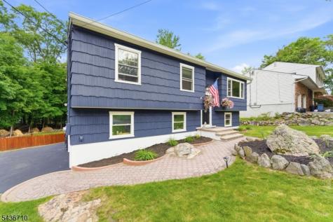 81 Elba Avenue Hopatcong NJ 07843