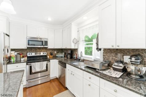 81 Elba Avenue Hopatcong NJ 07843
