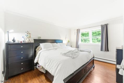 81 Elba Avenue Hopatcong NJ 07843
