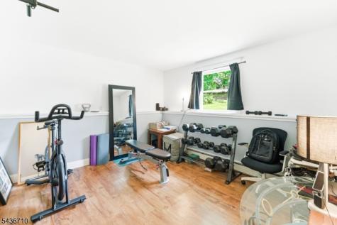81 Elba Avenue Hopatcong NJ 07843