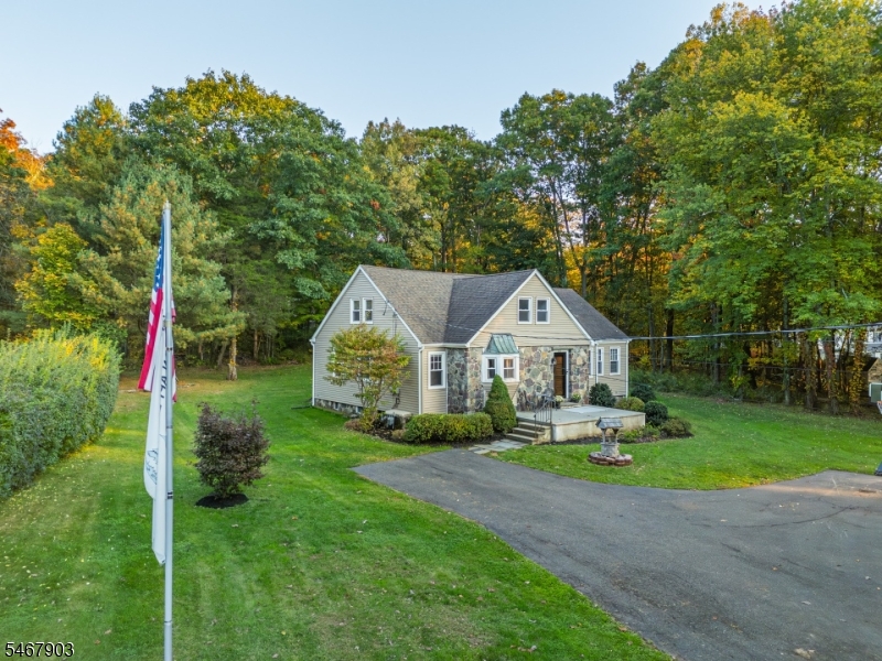260 Cozy Lake Road Jefferson NJ 07438