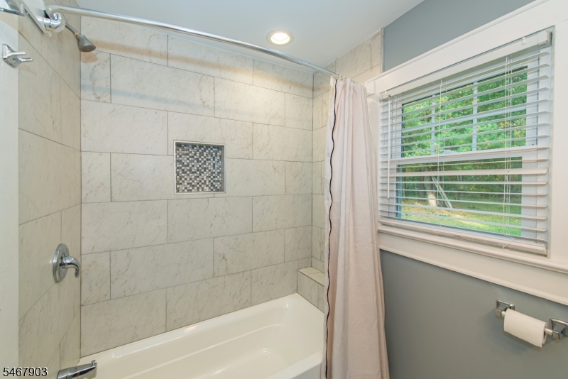 260 Cozy Lake Road Jefferson NJ 07438