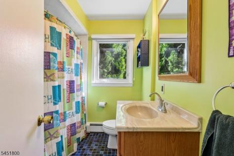 998 Washington Avenue Hohokus NJ 07423