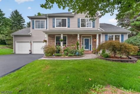 21 Abraham Road Readington NJ 08889
