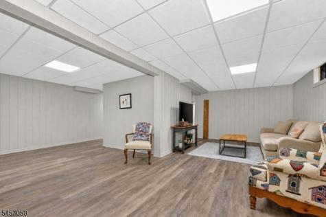 21 Abraham Road Readington NJ 08889
