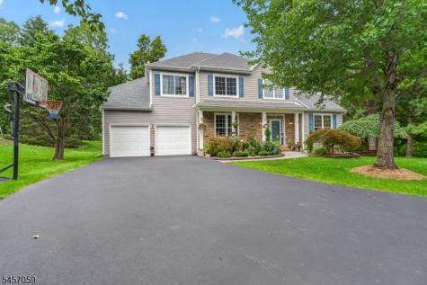 21 Abraham Road Readington NJ 08889