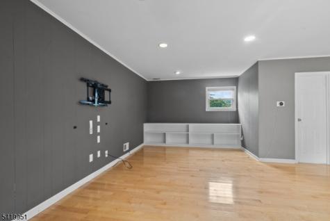 260 Saint Cloud Avenue West Orange NJ 07052