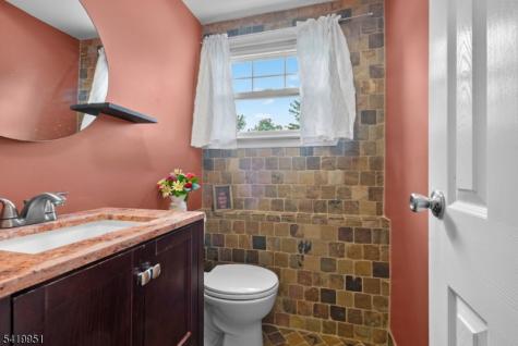 260 Saint Cloud Avenue West Orange NJ 07052