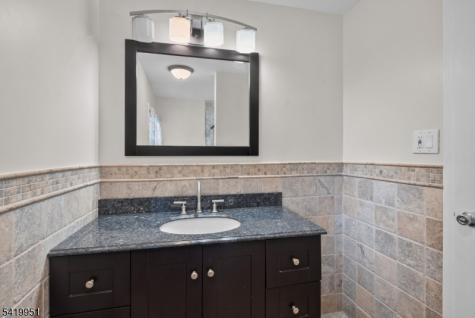 260 Saint Cloud Avenue West Orange NJ 07052