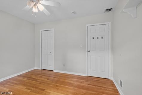 260 Saint Cloud Avenue West Orange NJ 07052