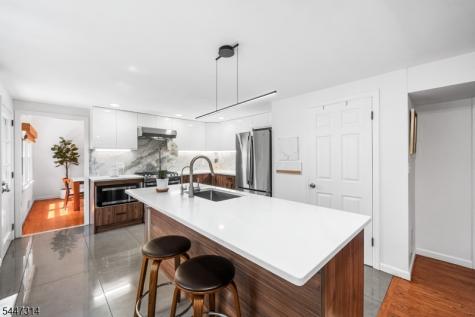 6 Hepworth Court West Orange NJ 07052