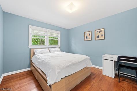6 Hepworth Court West Orange NJ 07052