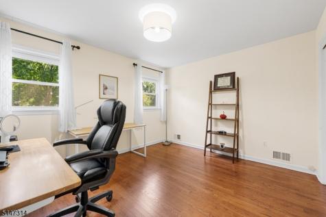 6 Hepworth Court West Orange NJ 07052