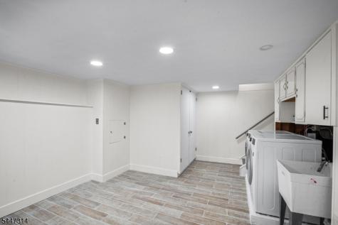 6 Hepworth Court West Orange NJ 07052