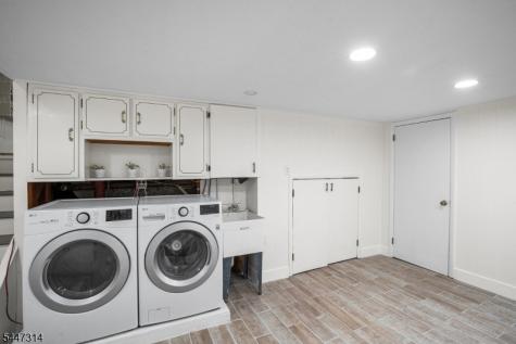 6 Hepworth Court West Orange NJ 07052