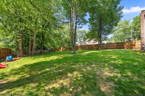 6 Hepworth Court West Orange NJ 07052