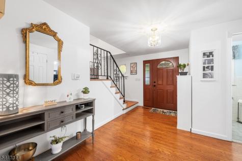 6 Hepworth Court West Orange NJ 07052