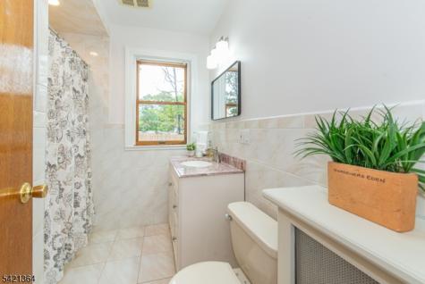 22 Arlington Avenue Caldwell Boro NJ 07006