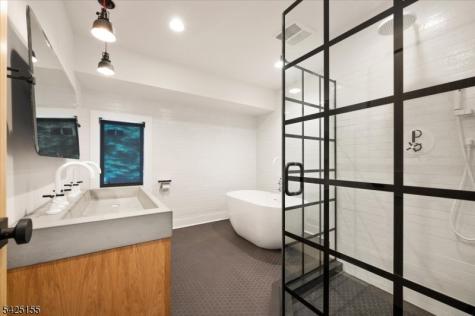 101 Rippling Brook Way Bernardsville NJ 07924