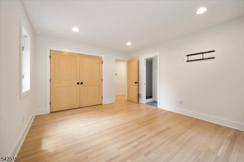 101 Rippling Brook Way Bernardsville NJ 07924