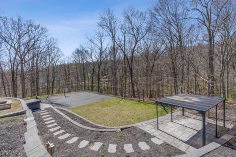 101 Rippling Brook Way Bernardsville NJ 07924