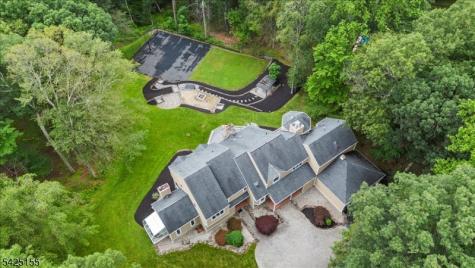 101 Rippling Brook Way Bernardsville NJ 07924