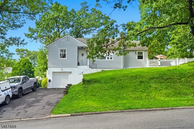 212 Hancox Avenue Nutley NJ 07110