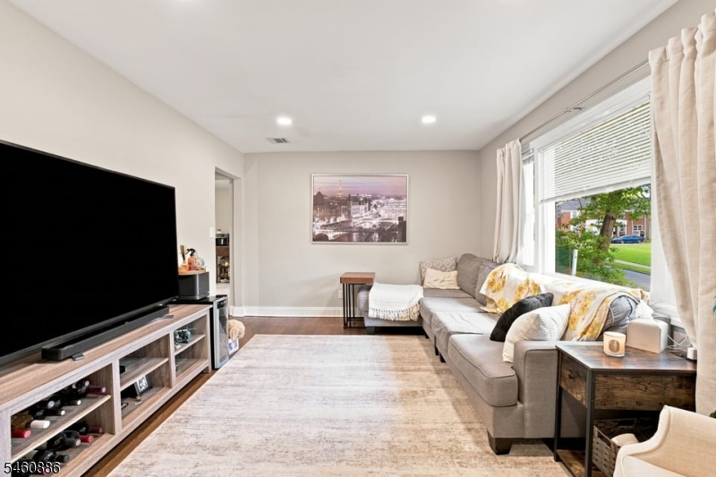 212 Hancox Avenue Nutley NJ 07110