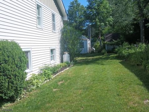 13 Ardena Road West Milford NJ 07421
