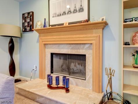 8 Mulberry Court Roxbury NJ 07876