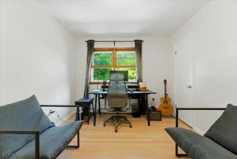 18 Hudson Street Nutley NJ 07110