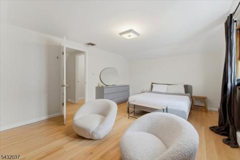 18 Hudson Street Nutley NJ 07110