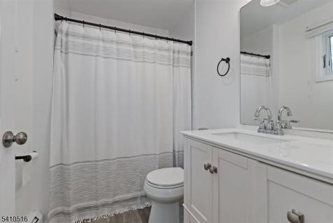 7 Pamela Drive Randolph NJ 07869