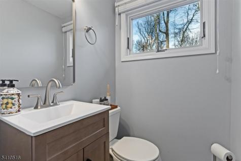 7 Pamela Drive Randolph NJ 07869