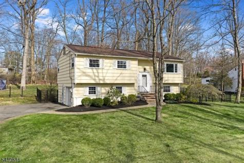7 Pamela Drive Randolph NJ 07869