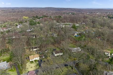 7 Pamela Drive Randolph NJ 07869