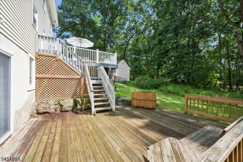 19 Mohawk Avenue Hopatcong NJ 07843