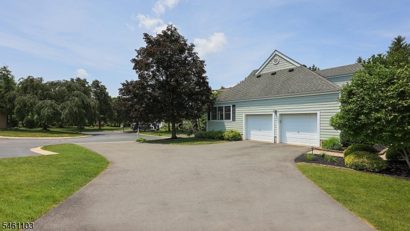102 Mitchell Close Hillsborough NJ 08844