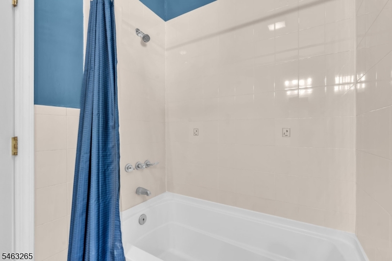 104 Bishops Rock Road Hopatcong NJ 07843