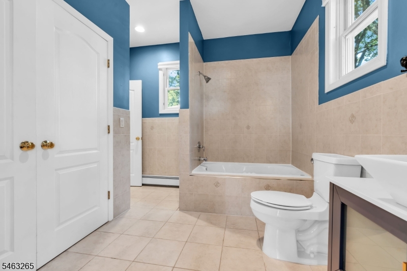 104 Bishops Rock Road Hopatcong NJ 07843