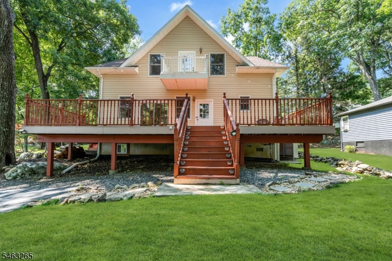 104 Bishops Rock Road Hopatcong NJ 07843
