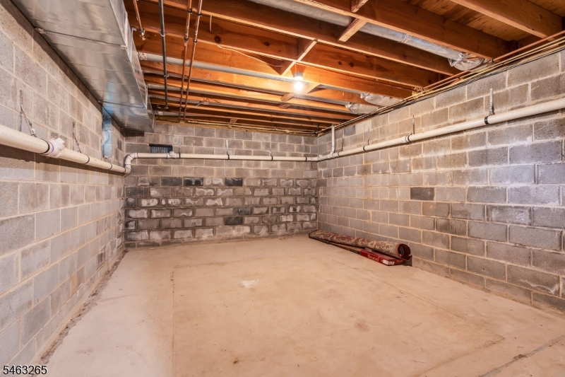 104 Bishops Rock Road Hopatcong NJ 07843