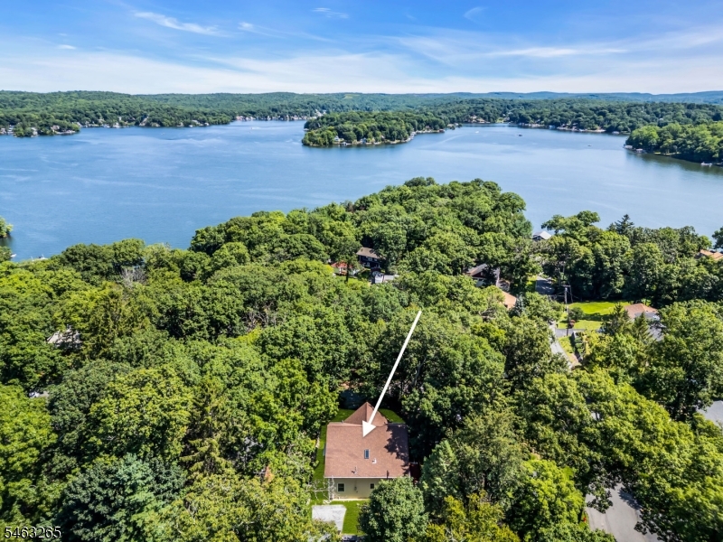 104 Bishops Rock Road Hopatcong NJ 07843