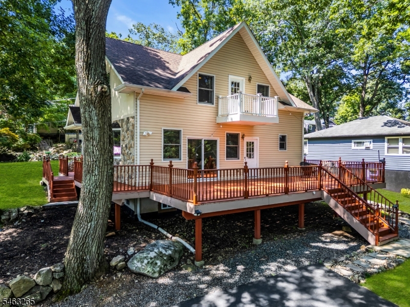 104 Bishops Rock Road Hopatcong NJ 07843