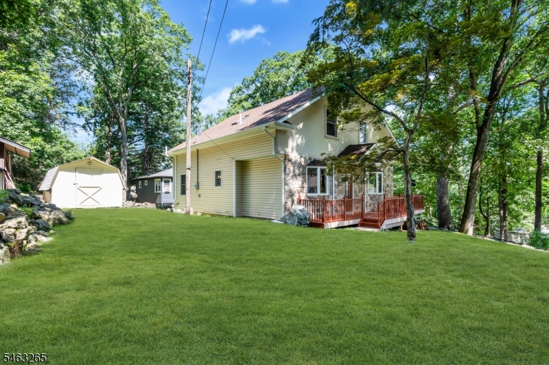 104 Bishops Rock Road Hopatcong NJ 07843